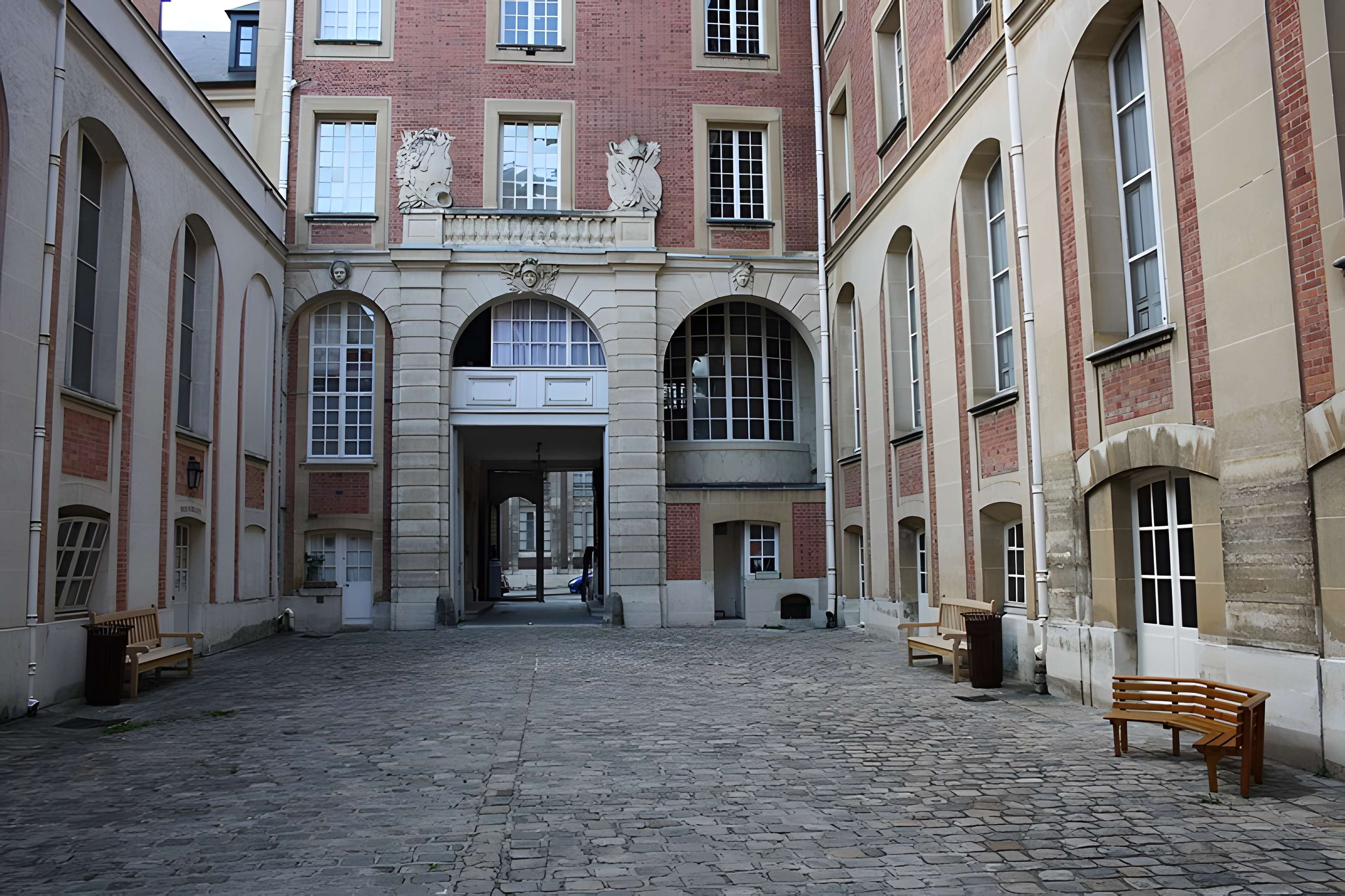 Hôtel des Affaires étrangères et de la Marine à Versailles