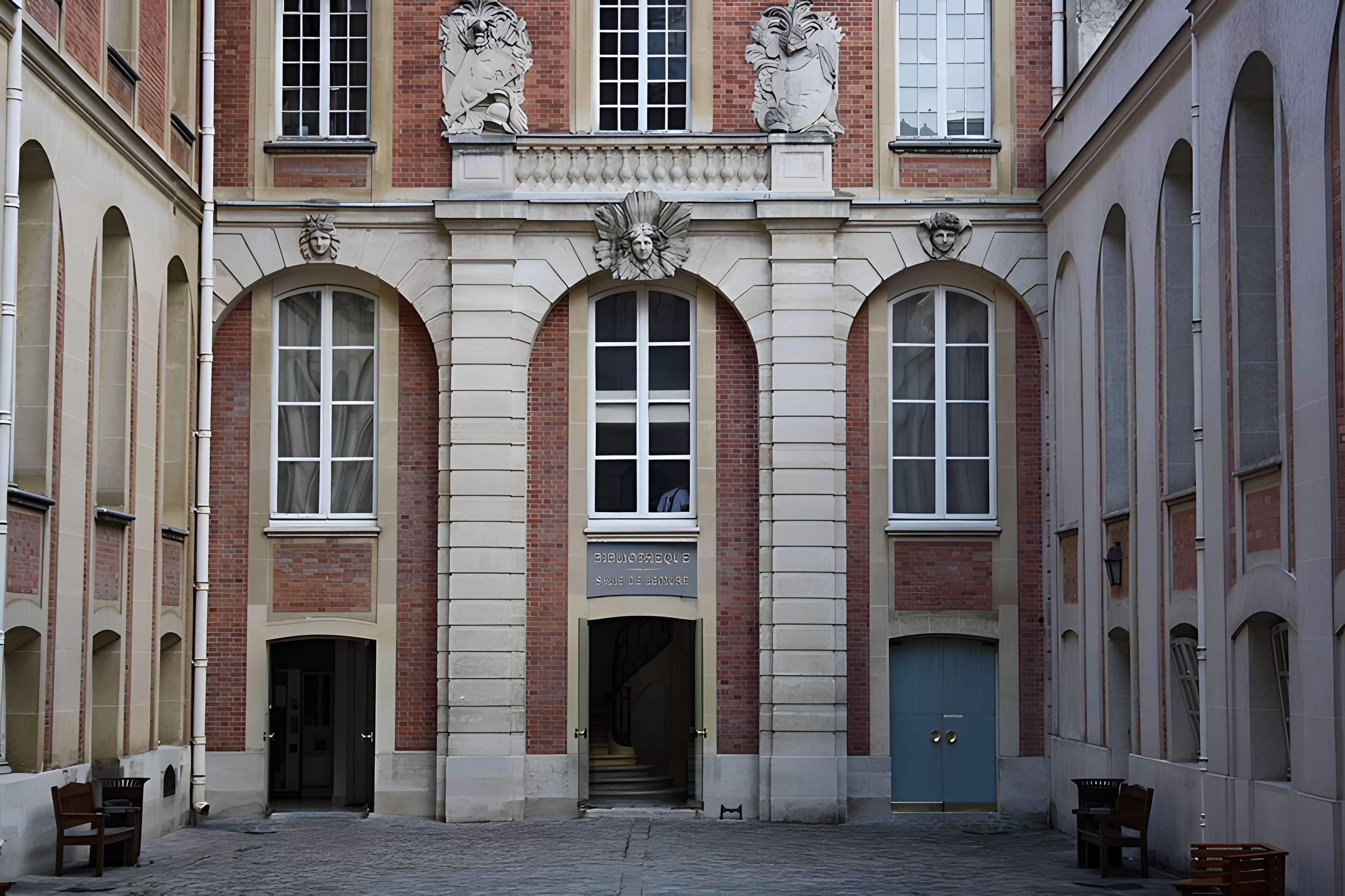 Hôtel des Affaires étrangères et de la Marine à Versailles