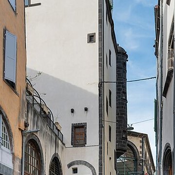 Hôtel des ducs de Bouillon à Maringues