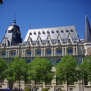 Hôtel des Postes à Chartres