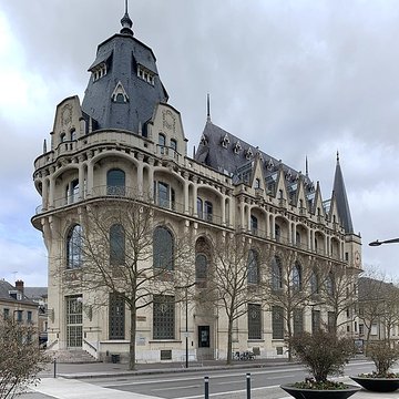 Hôtel des Postes à Chartres