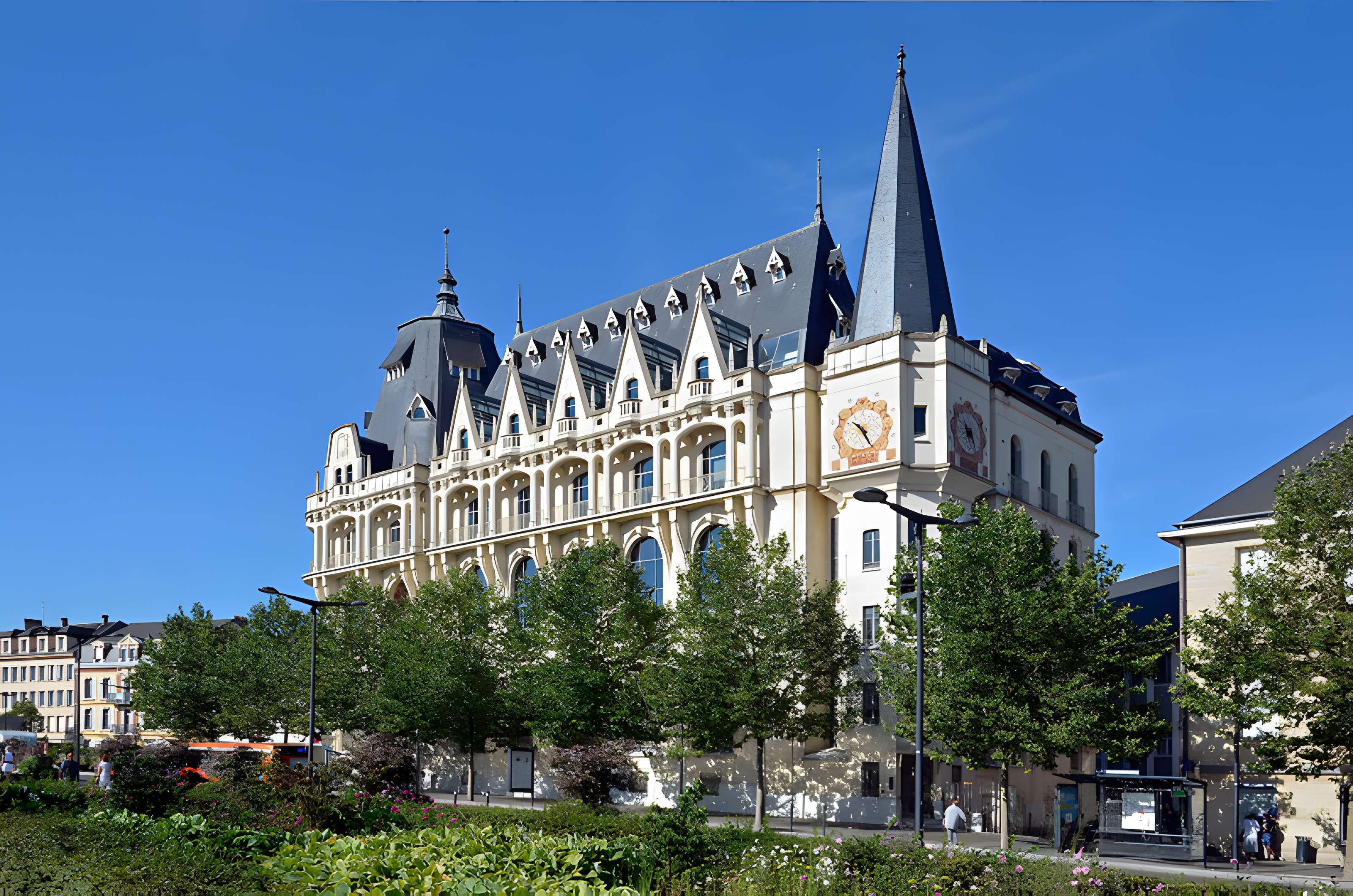 Hôtel des Postes à Chartres