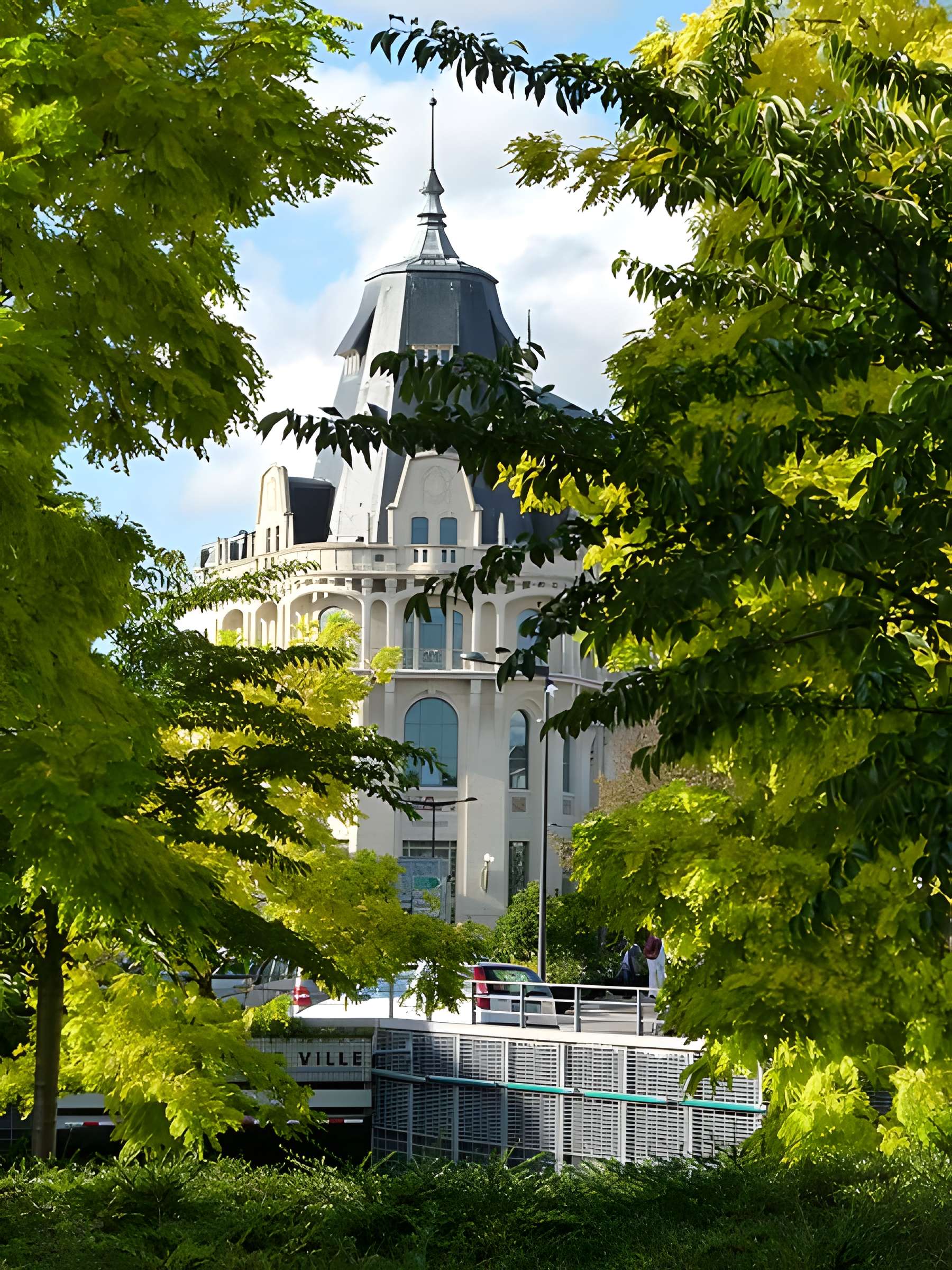 Hôtel des Postes à Chartres