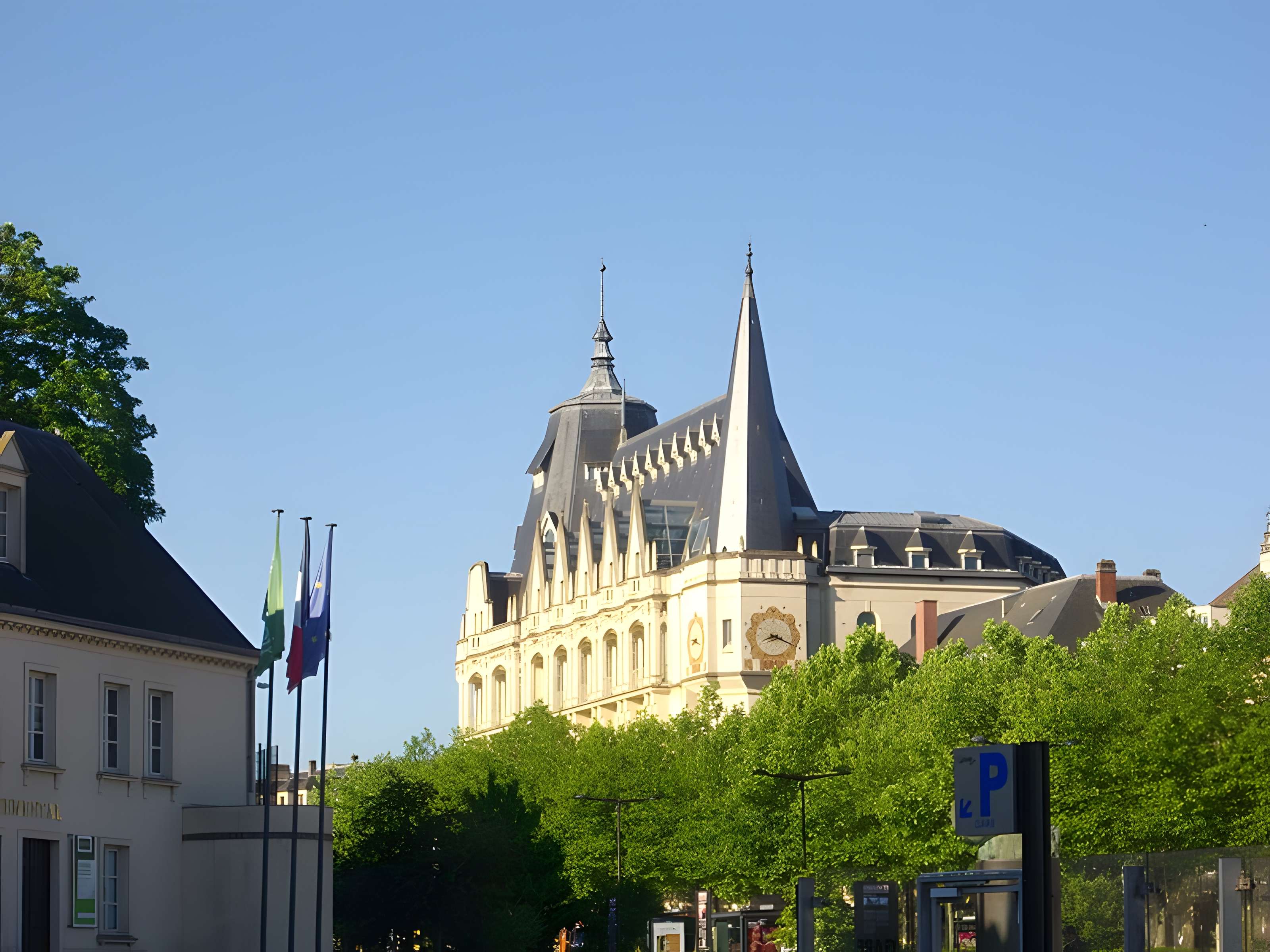 Hôtel des Postes à Chartres