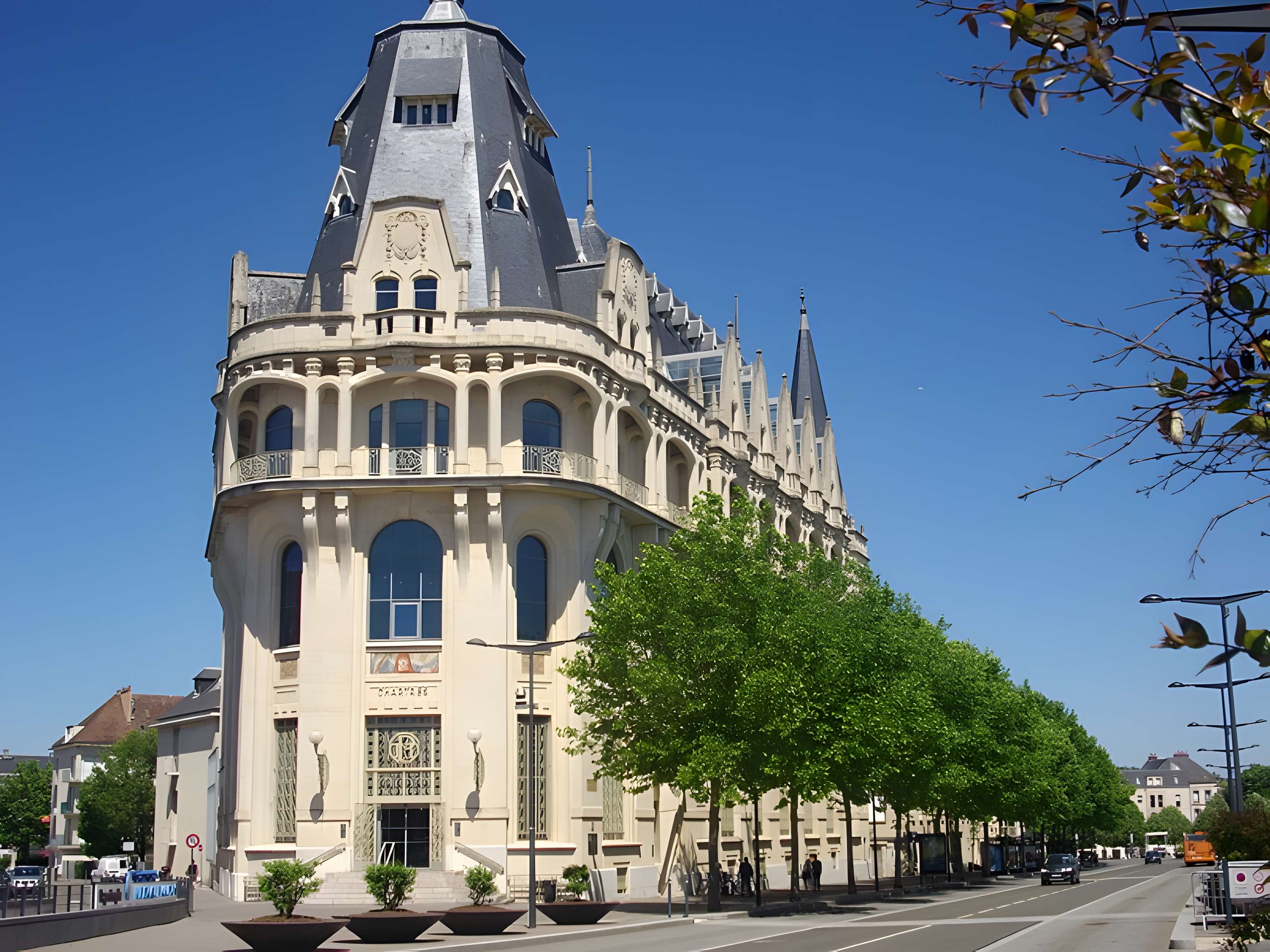 Hôtel des Postes à Chartres