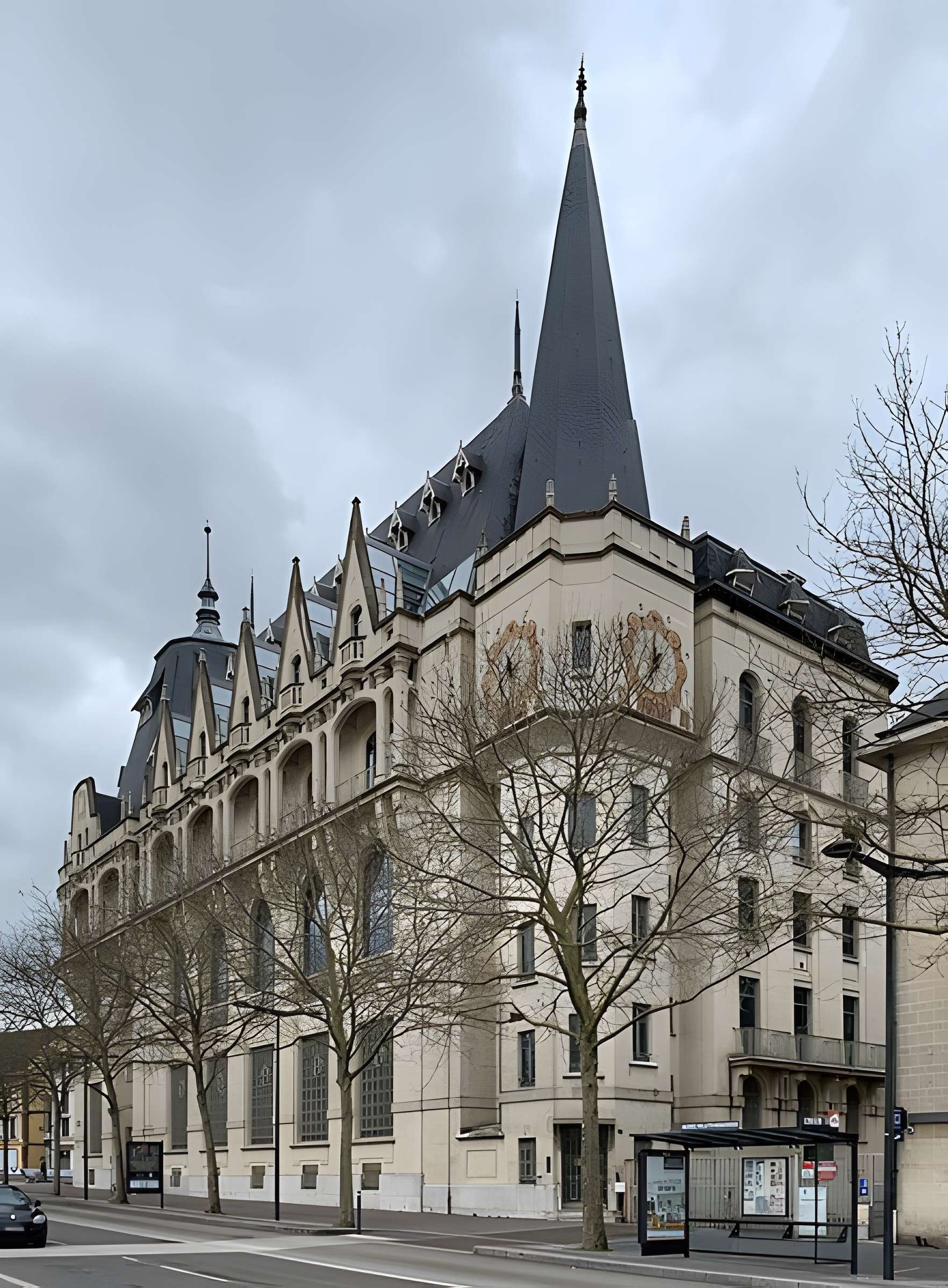 Hôtel des Postes à Chartres