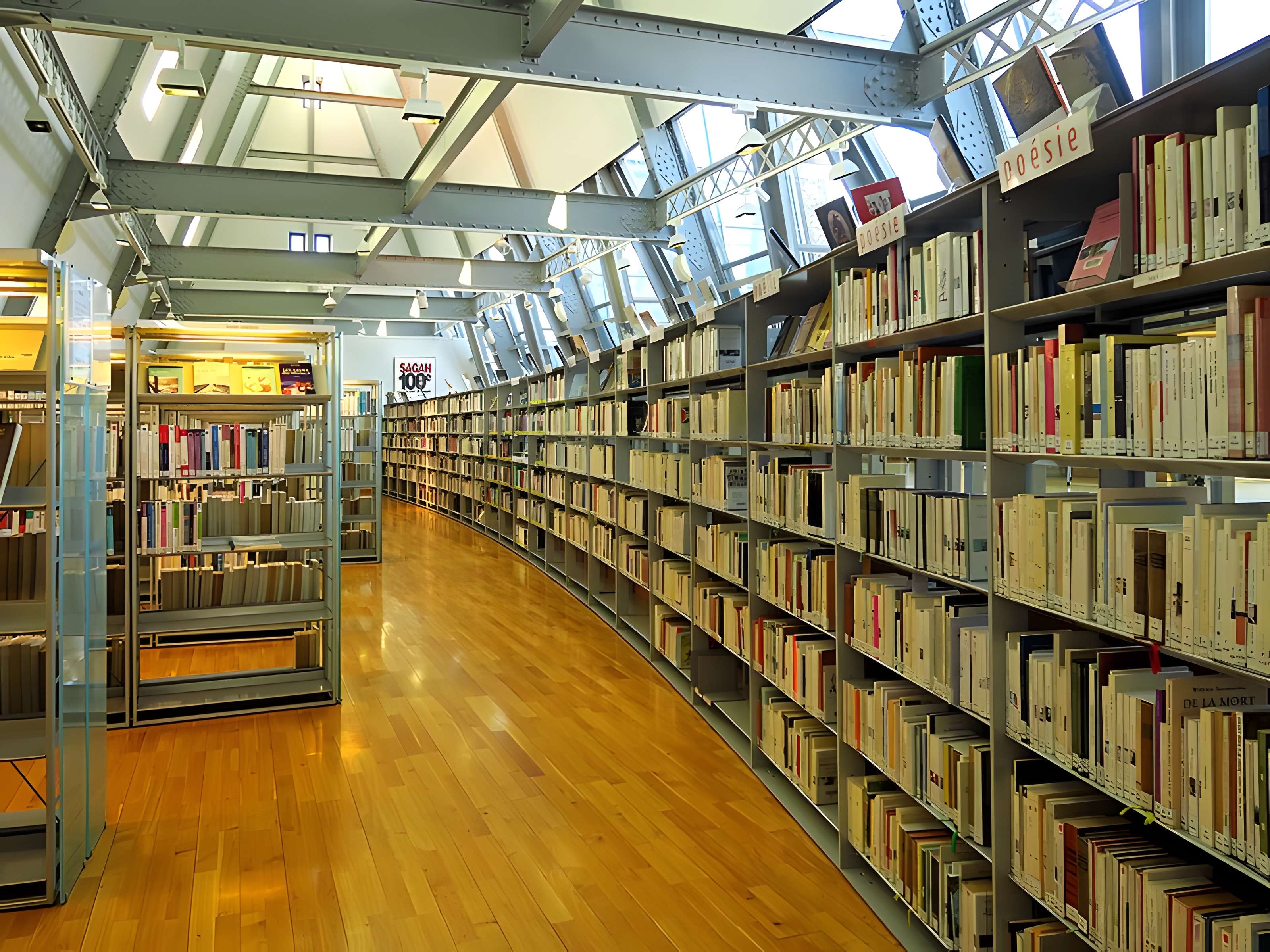 Hôtel des Postes à Chartres