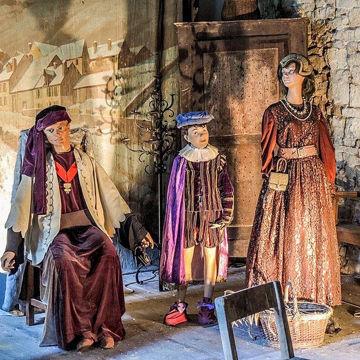 Photo de Hôtel des sires de Neuchâtel à Baume-les-Dames