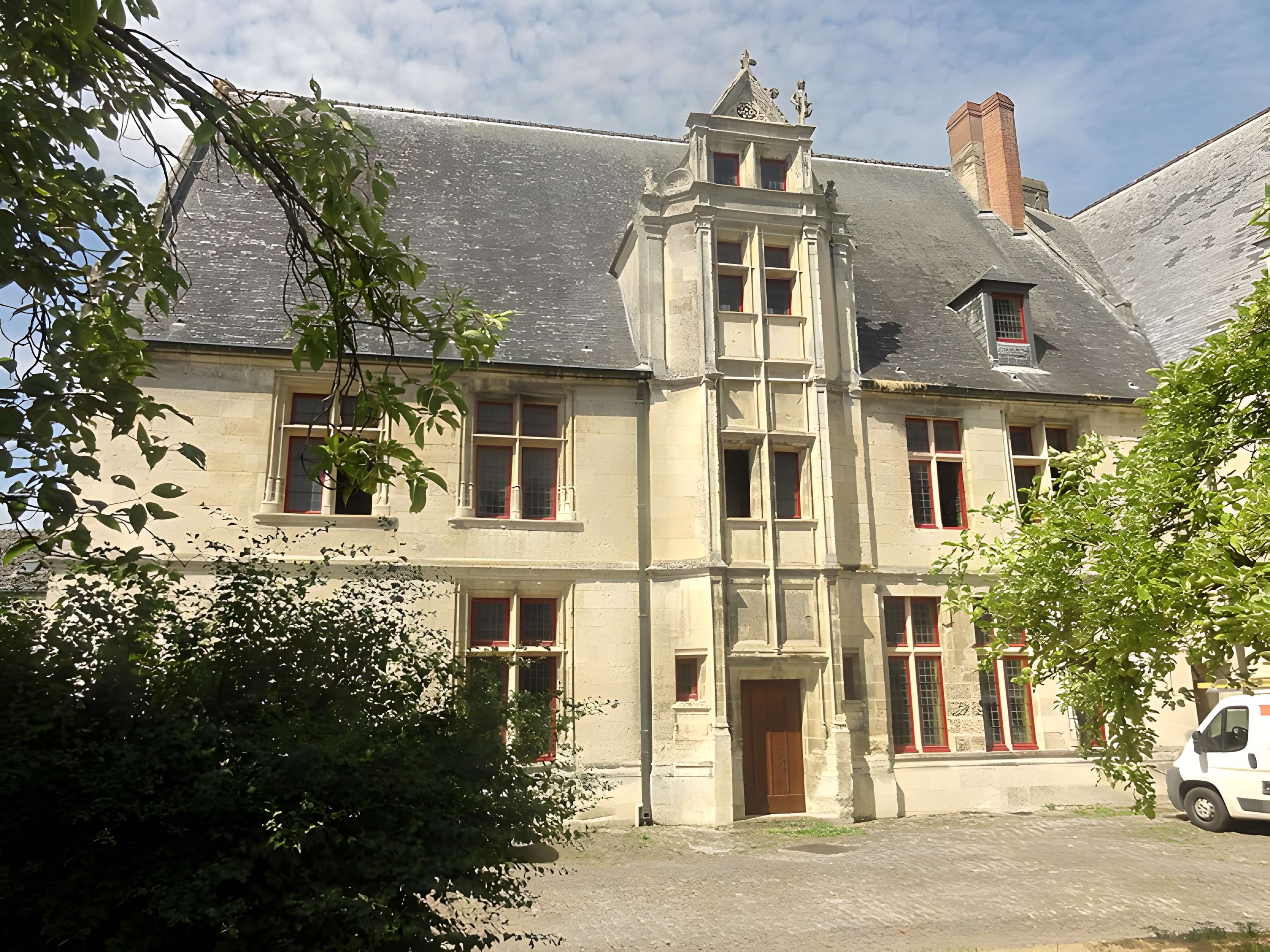 Hôtel du Petit-Saint-Vincent à Laon