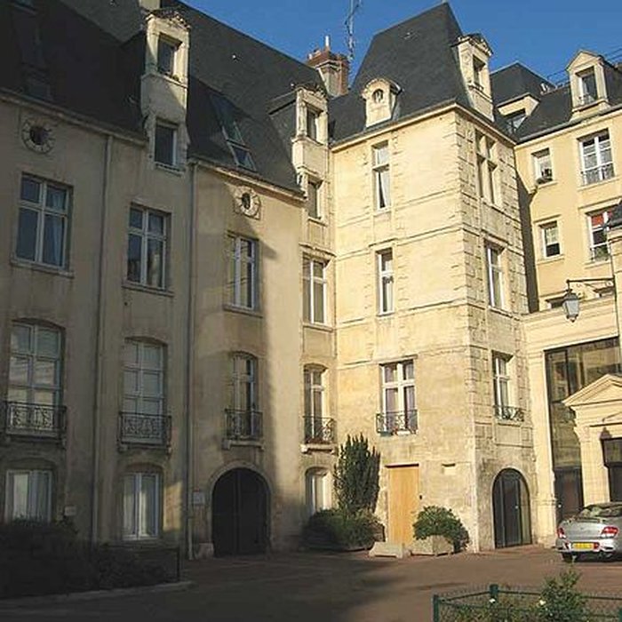 Photo de Hôtel Duquesnoy-du-Thon à Caen