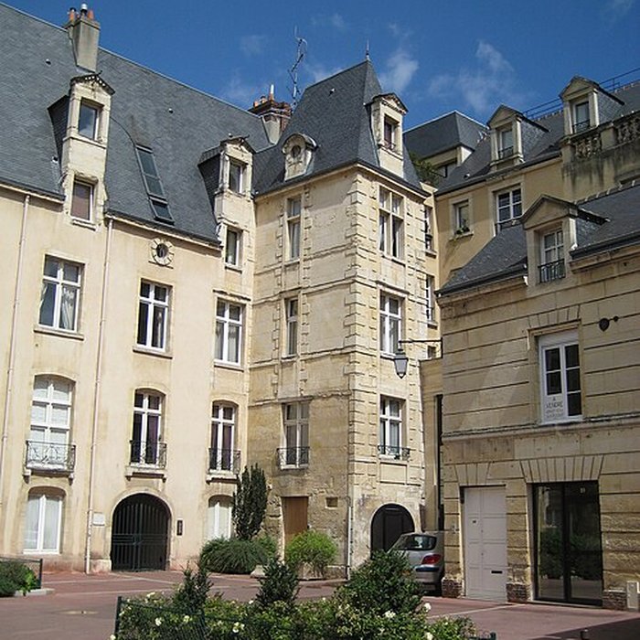 Photo de Hôtel Duquesnoy-du-Thon à Caen