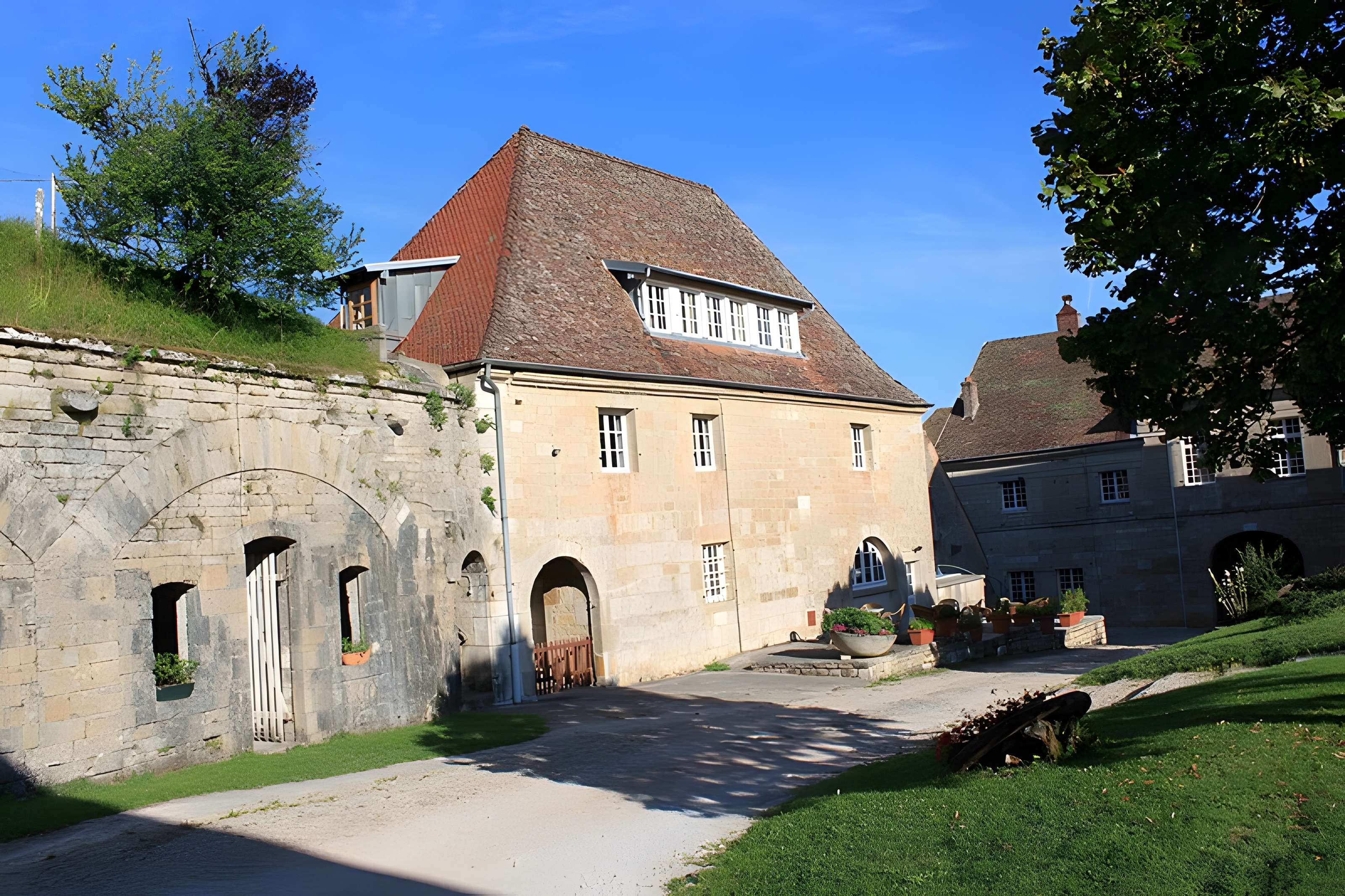 Fort Saint-André de Salins-les-Bains