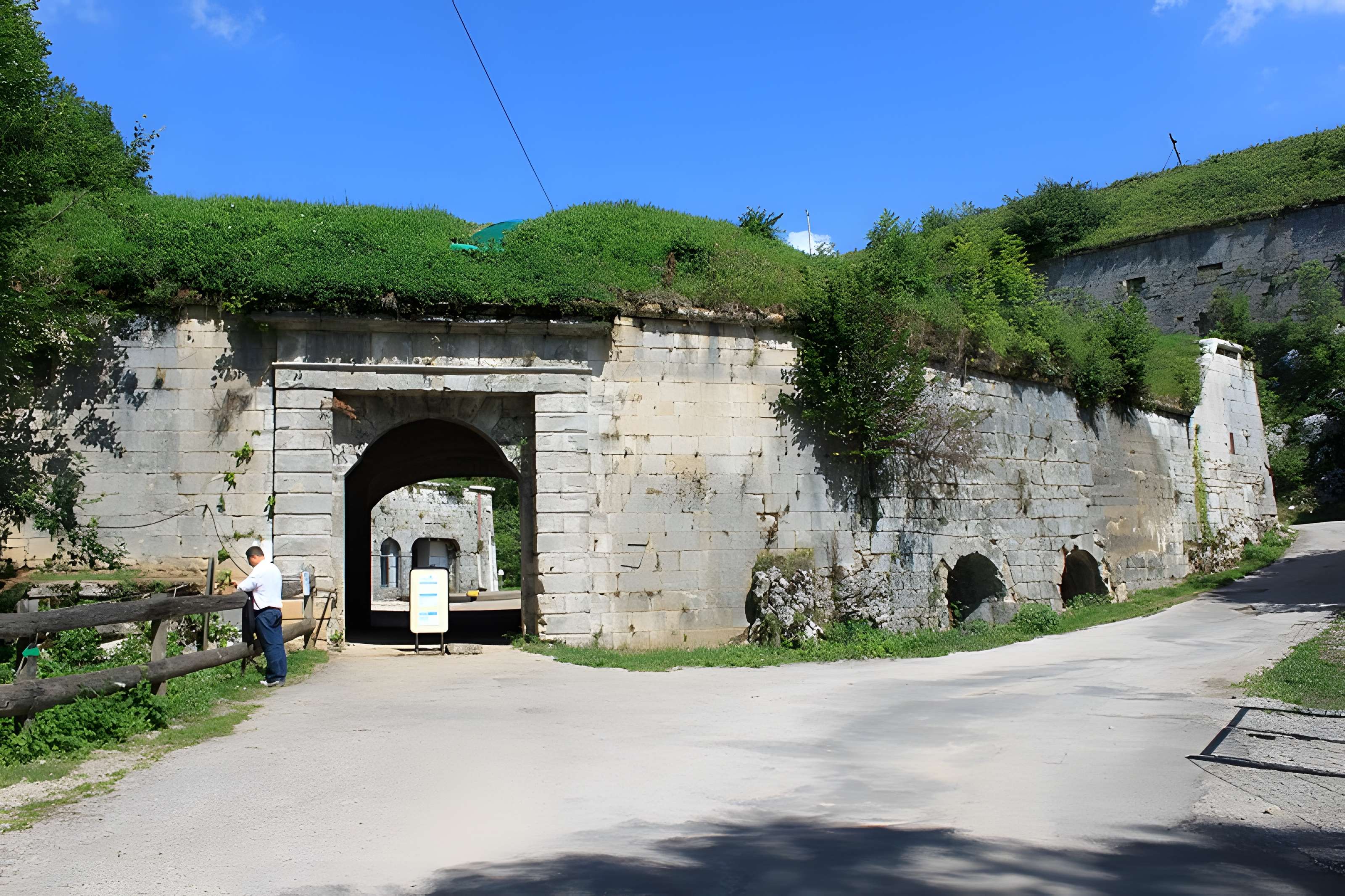 Fort Saint-André de Salins-les-Bains