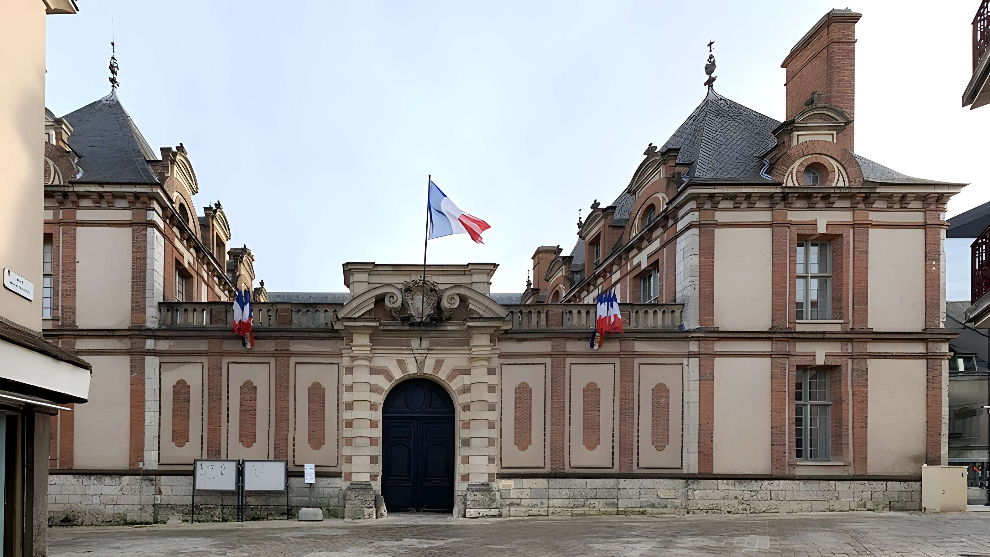 Hôtel Montescot à Chartres