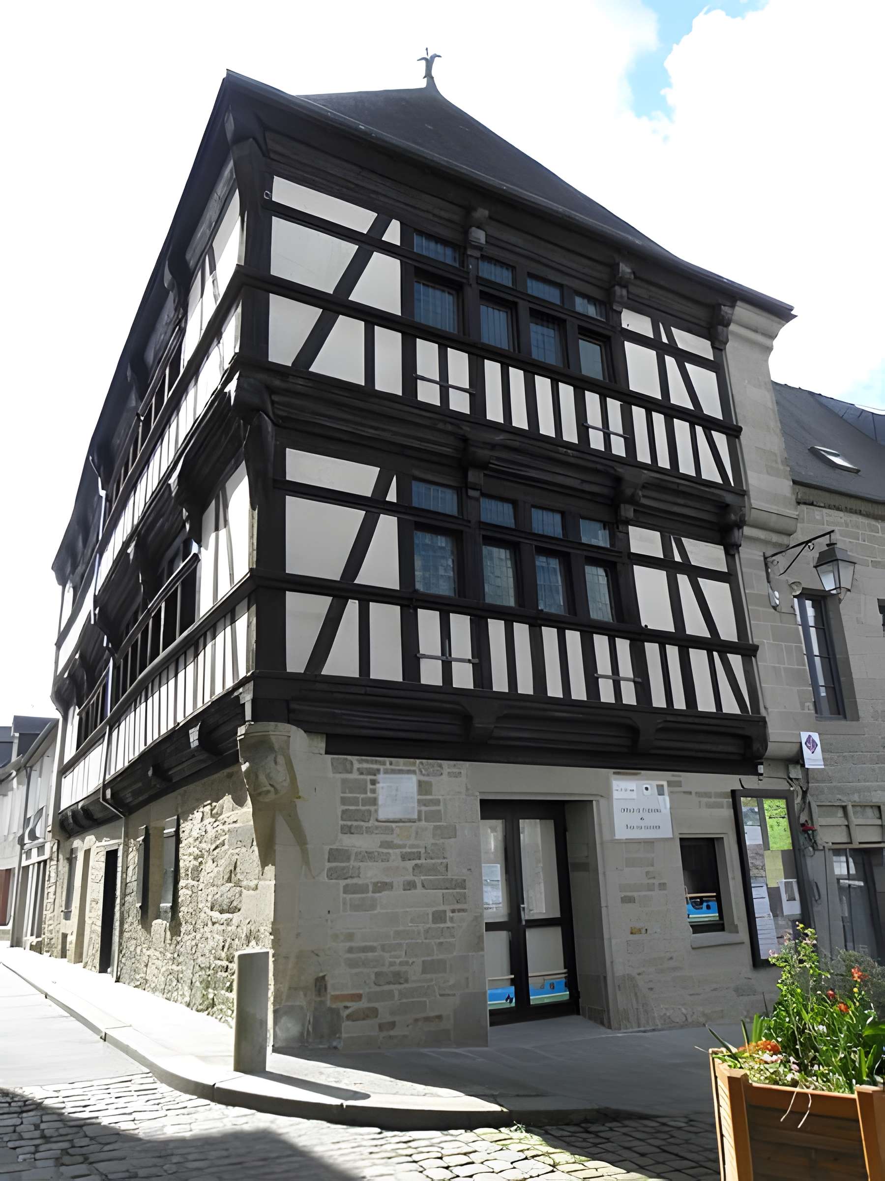 Hôtel Poulain à Quintin 