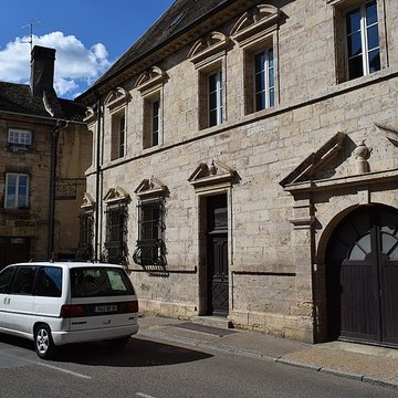 hotel sanderet de valonne a ornans