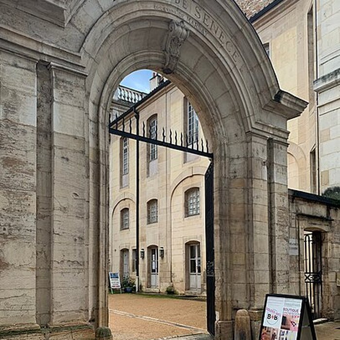 Photo de Hôtel Senecé à Mâcon