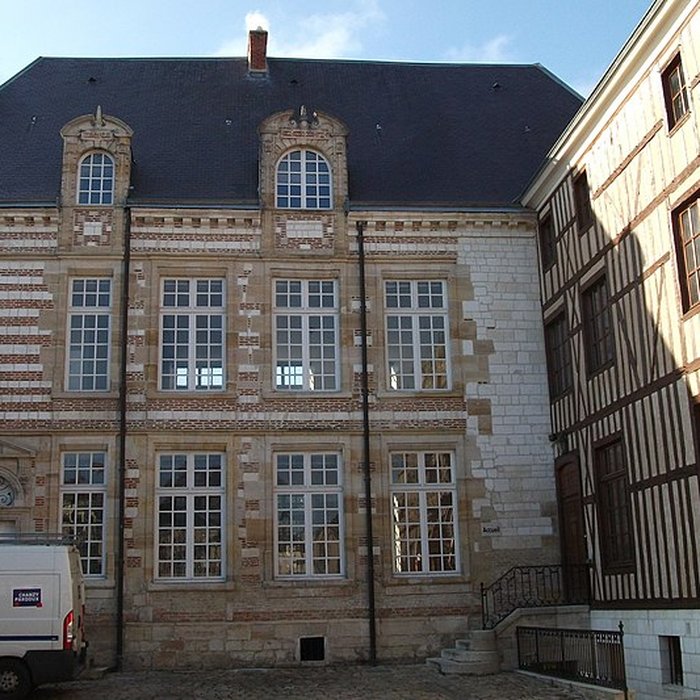 Photo de Hôtel, 10 Rue de Chastillon à Châlons-en-Champagne