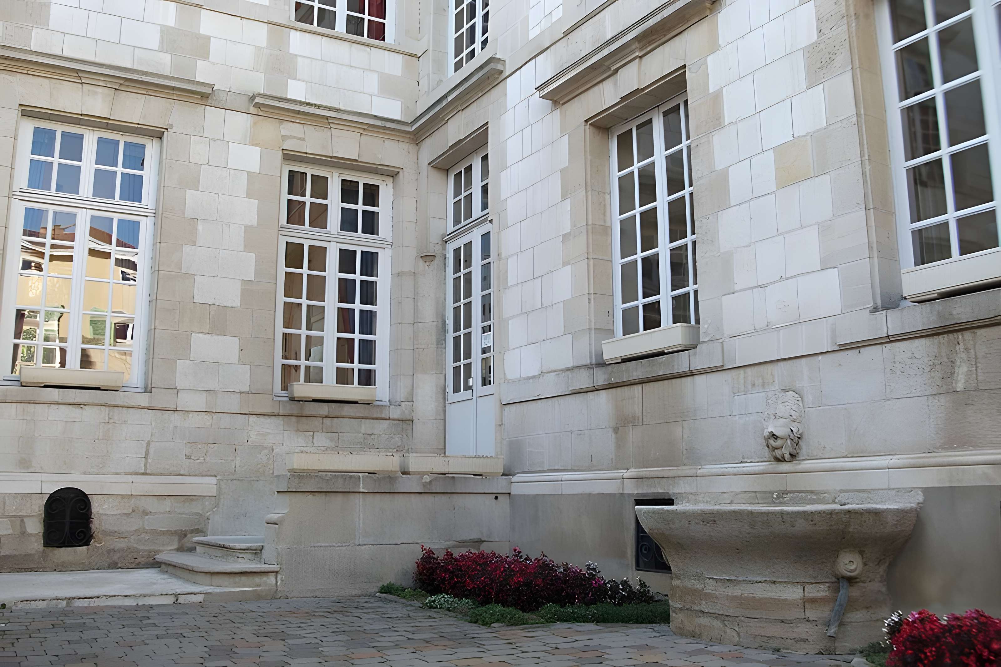 Hôtel, 10 Rue de Chastillon à Châlons-en-Champagne