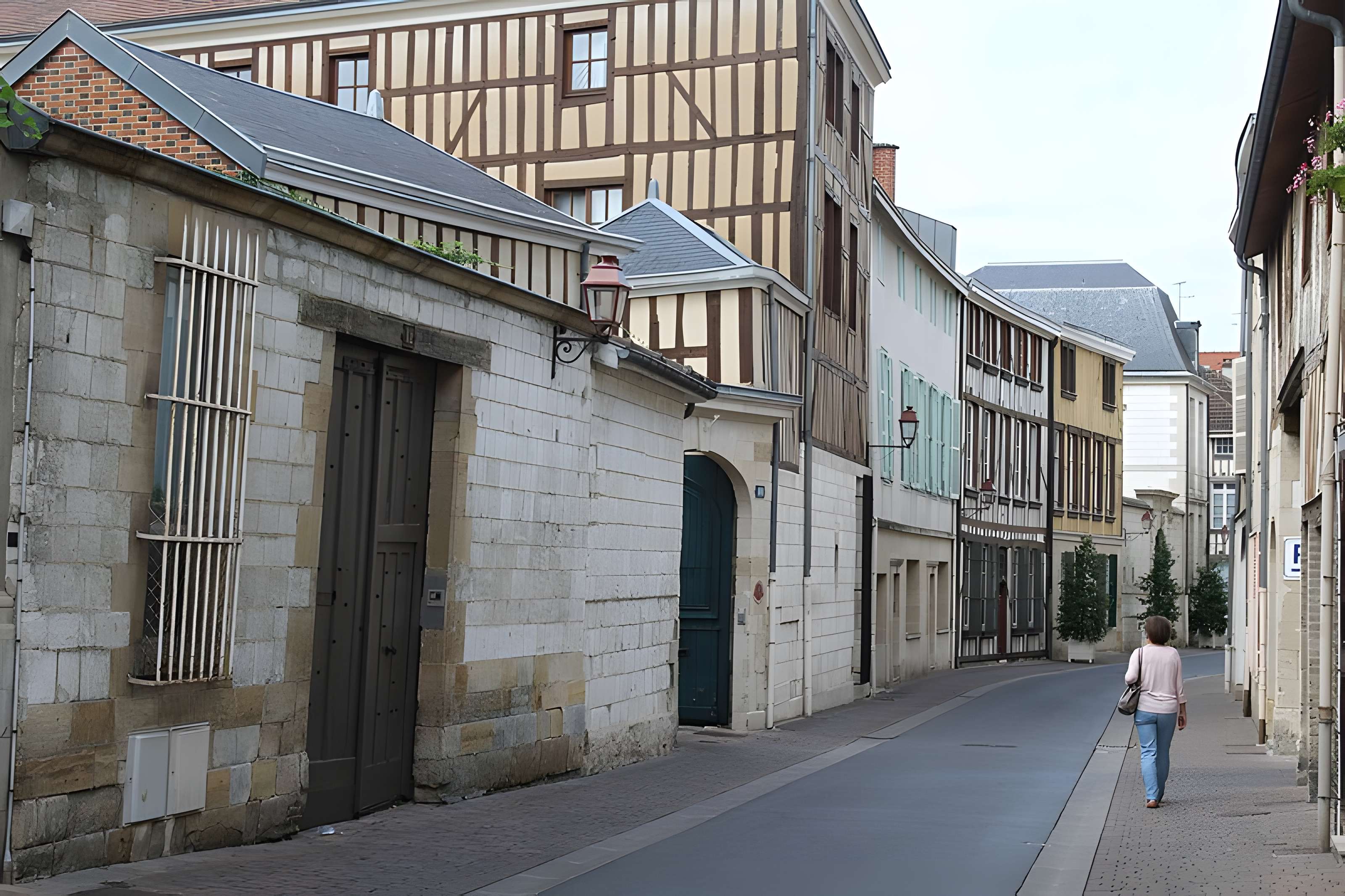 Hôtel, 10 Rue de Chastillon à Châlons-en-Champagne