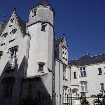 Hôtel, 22 Rue Bretonneau à Tours