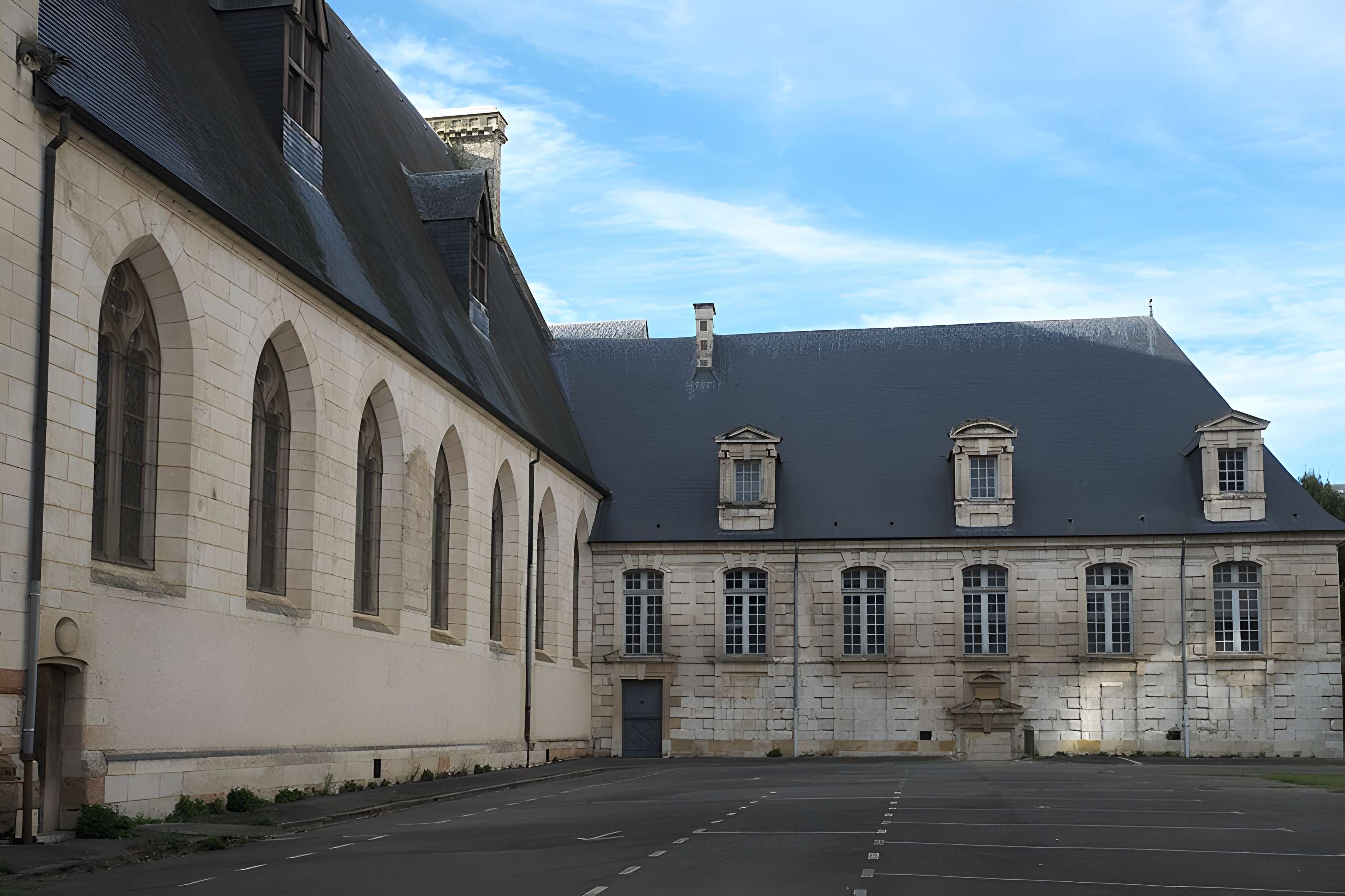 Hôtel-Dieu de Bourges