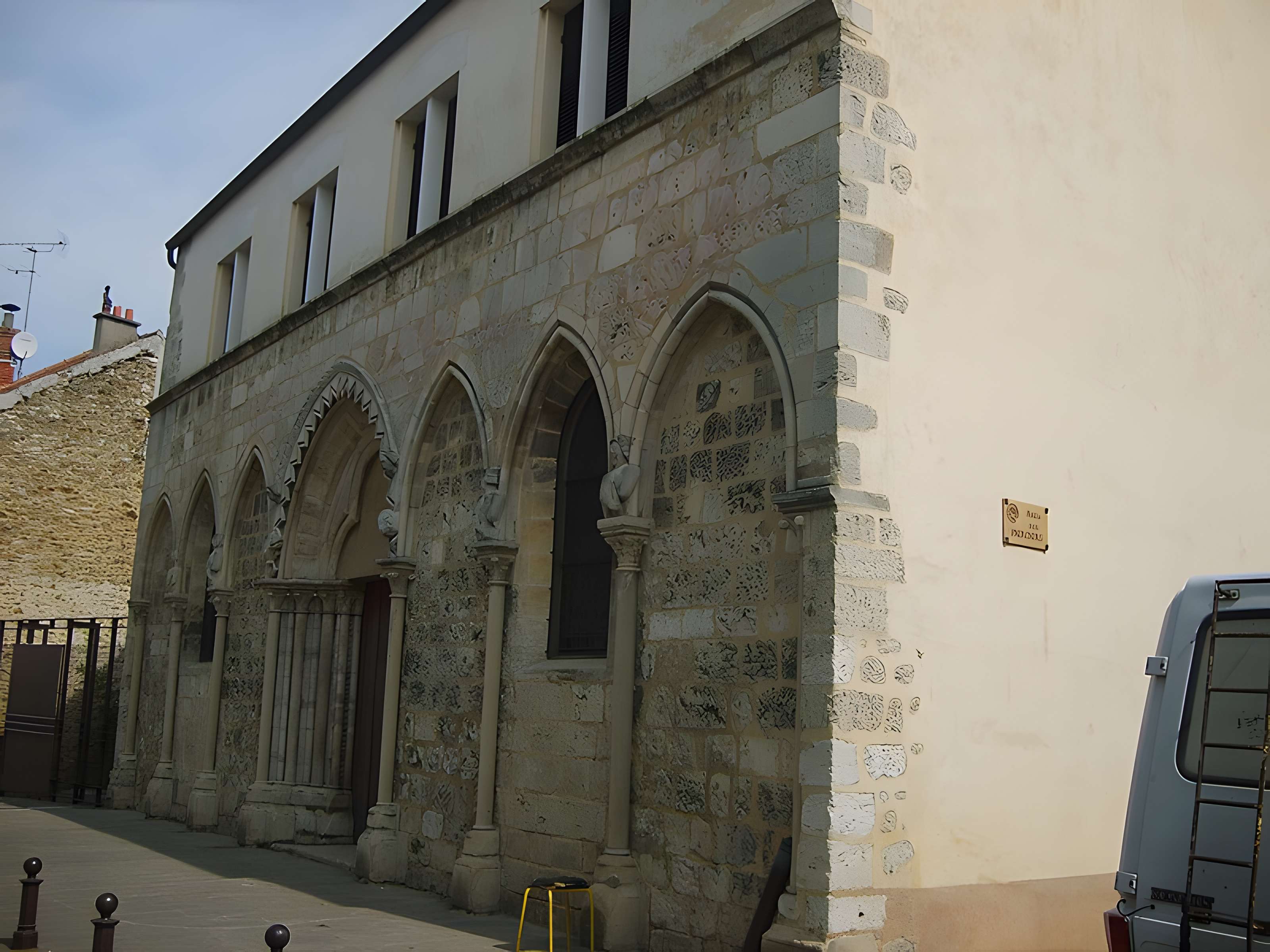 Hôtel-Dieu de Brie-Comte-Robert