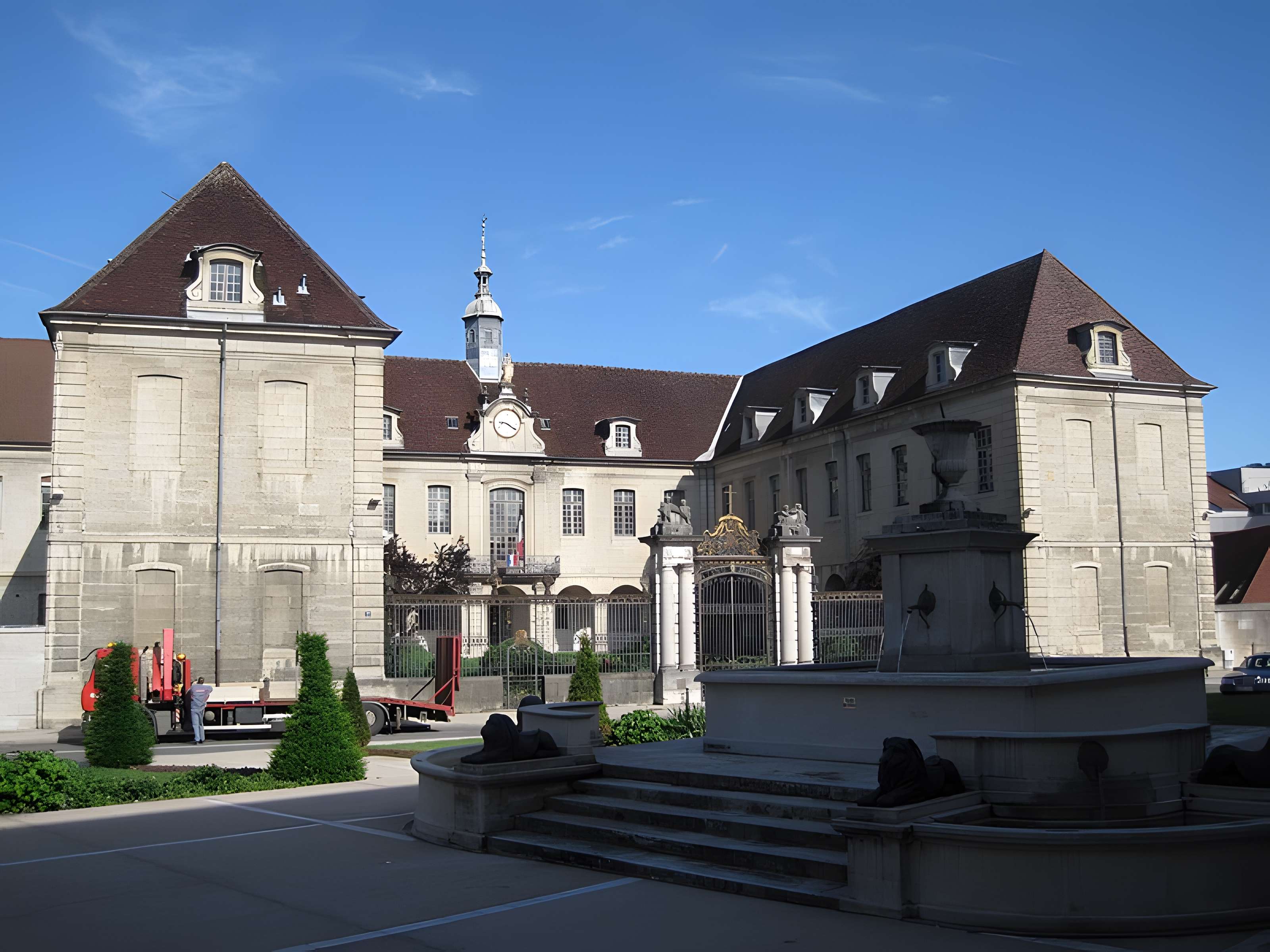 Hôtel-Dieu de Lons-le-Saunier