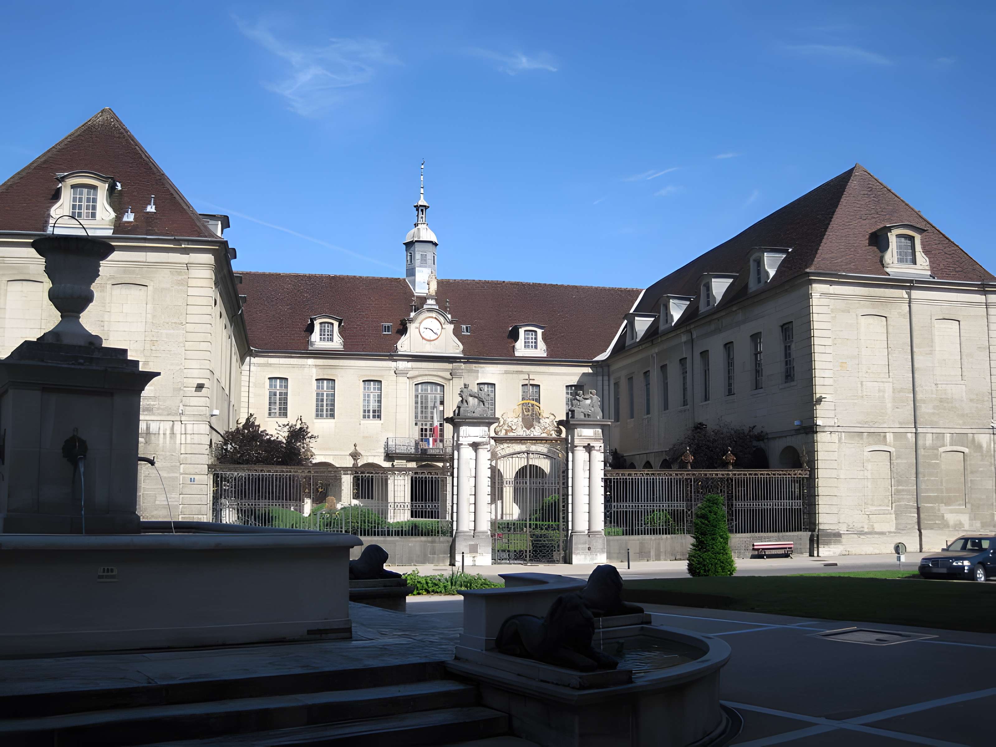 Hôtel-Dieu de Lons-le-Saunier