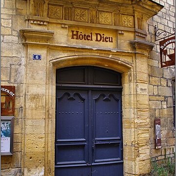 Hôtel-Dieu de Sarlat-la-Canéda
