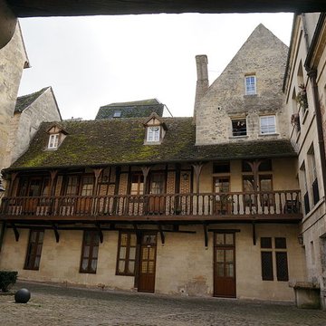Hôtellerie du Dauphin à Laon
