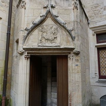 Hôtellerie du Dauphin à Laon