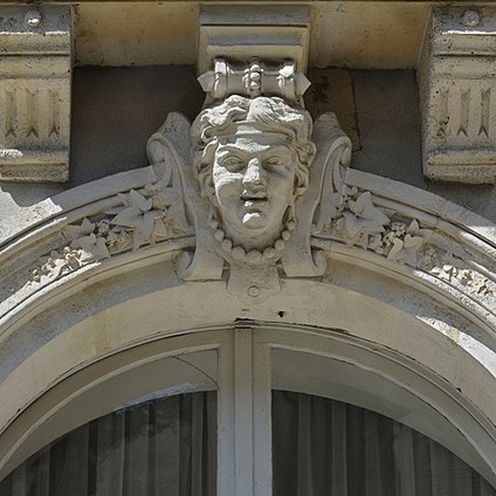 Photo de Immeuble Continental Résidence à Cauterets