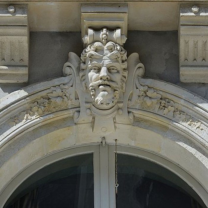 Photo de Immeuble Continental Résidence à Cauterets