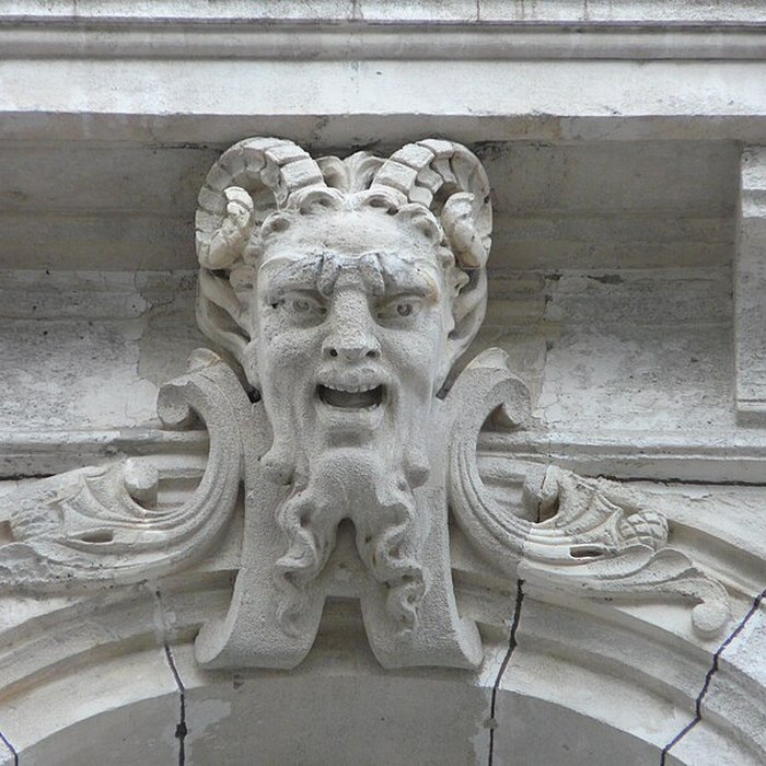 Photo de Immeuble Continental Résidence à Cauterets