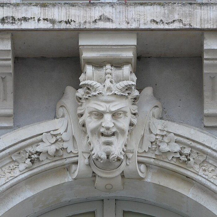 Photo de Immeuble Continental Résidence à Cauterets