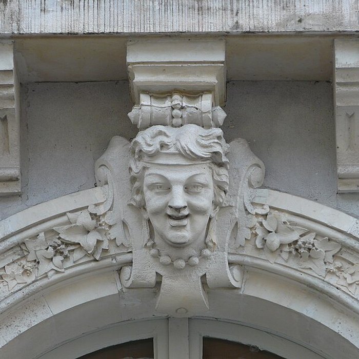 Photo de Immeuble Continental Résidence à Cauterets