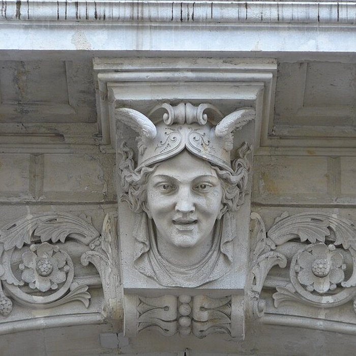 Photo de Immeuble Continental Résidence à Cauterets