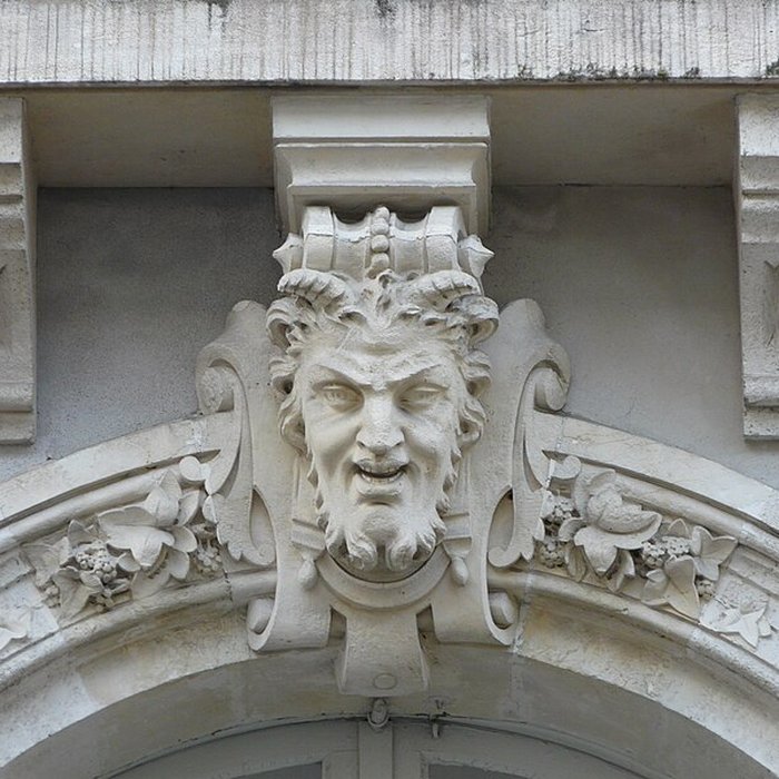 Photo de Immeuble Continental Résidence à Cauterets