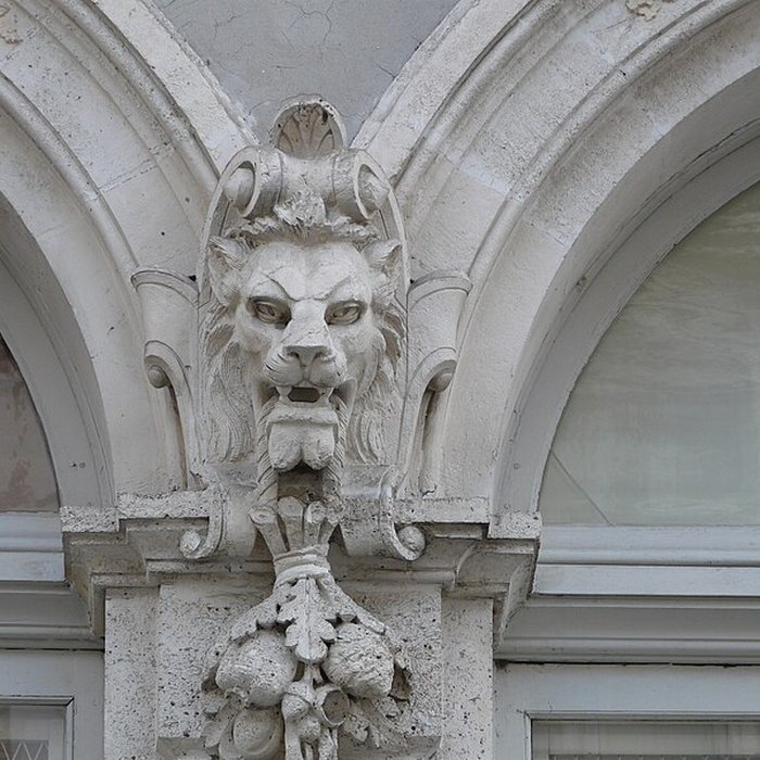 Photo de Immeuble Continental Résidence à Cauterets