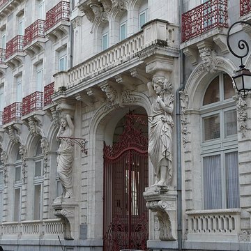 Immeuble Continental Résidence à Cauterets
