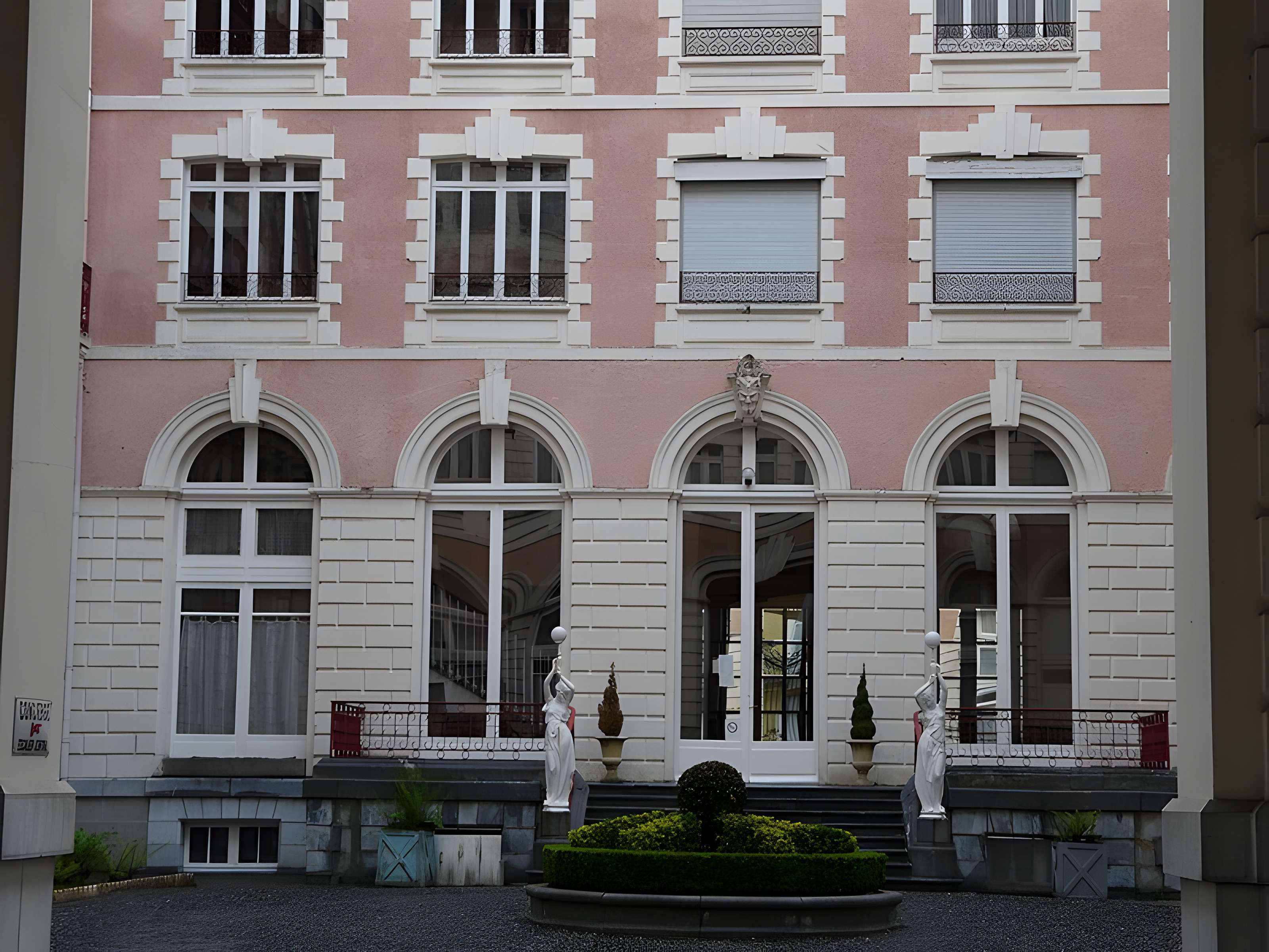 Immeuble Continental Résidence à Cauterets