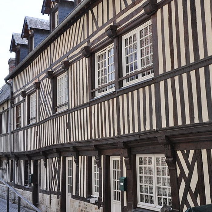 Photo de Immeuble de la cour Canel à Pont-Audemer