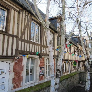 Immeuble de la cour Canel à Pont-Audemer