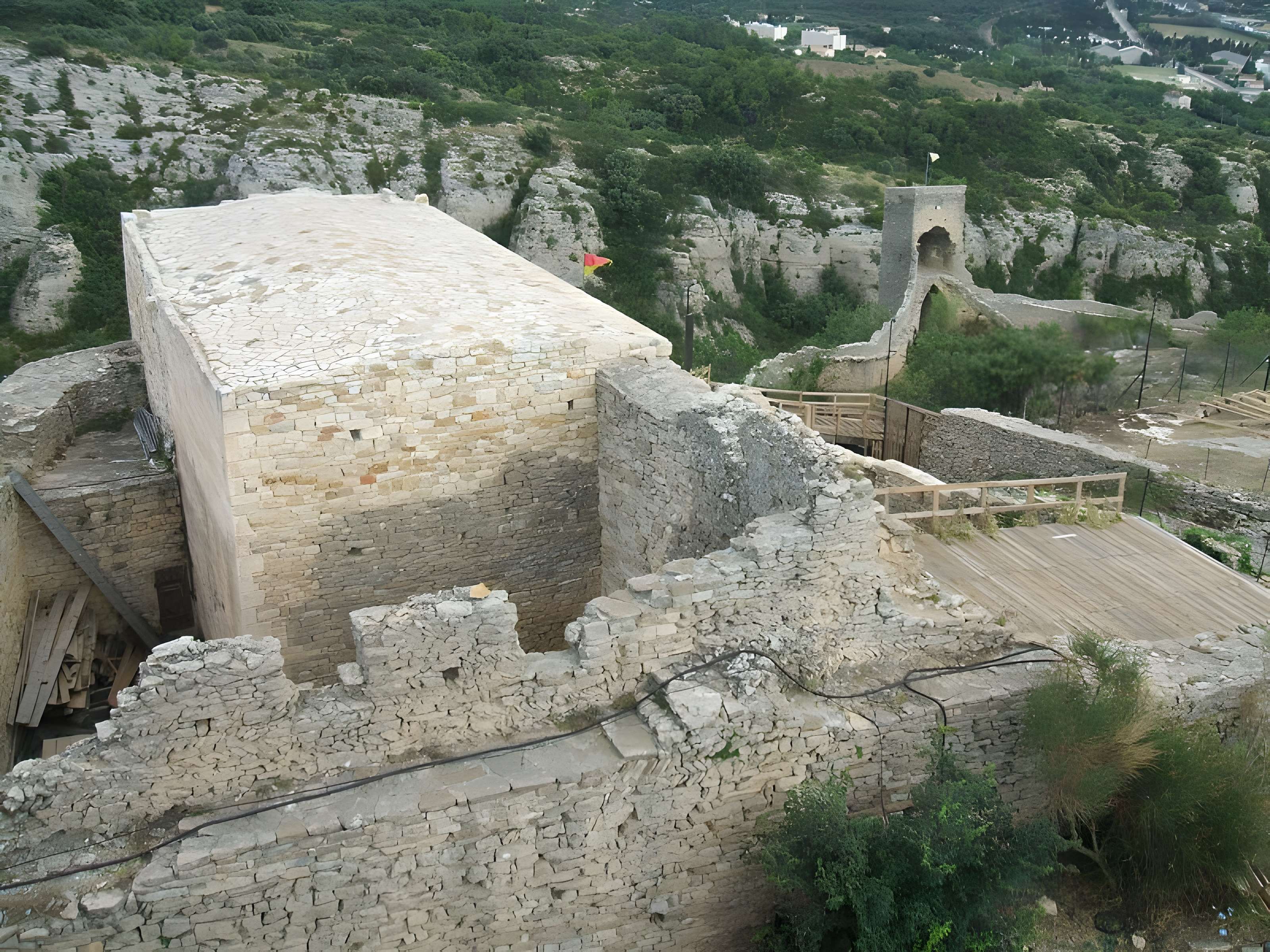 Forteresse de Mornas  