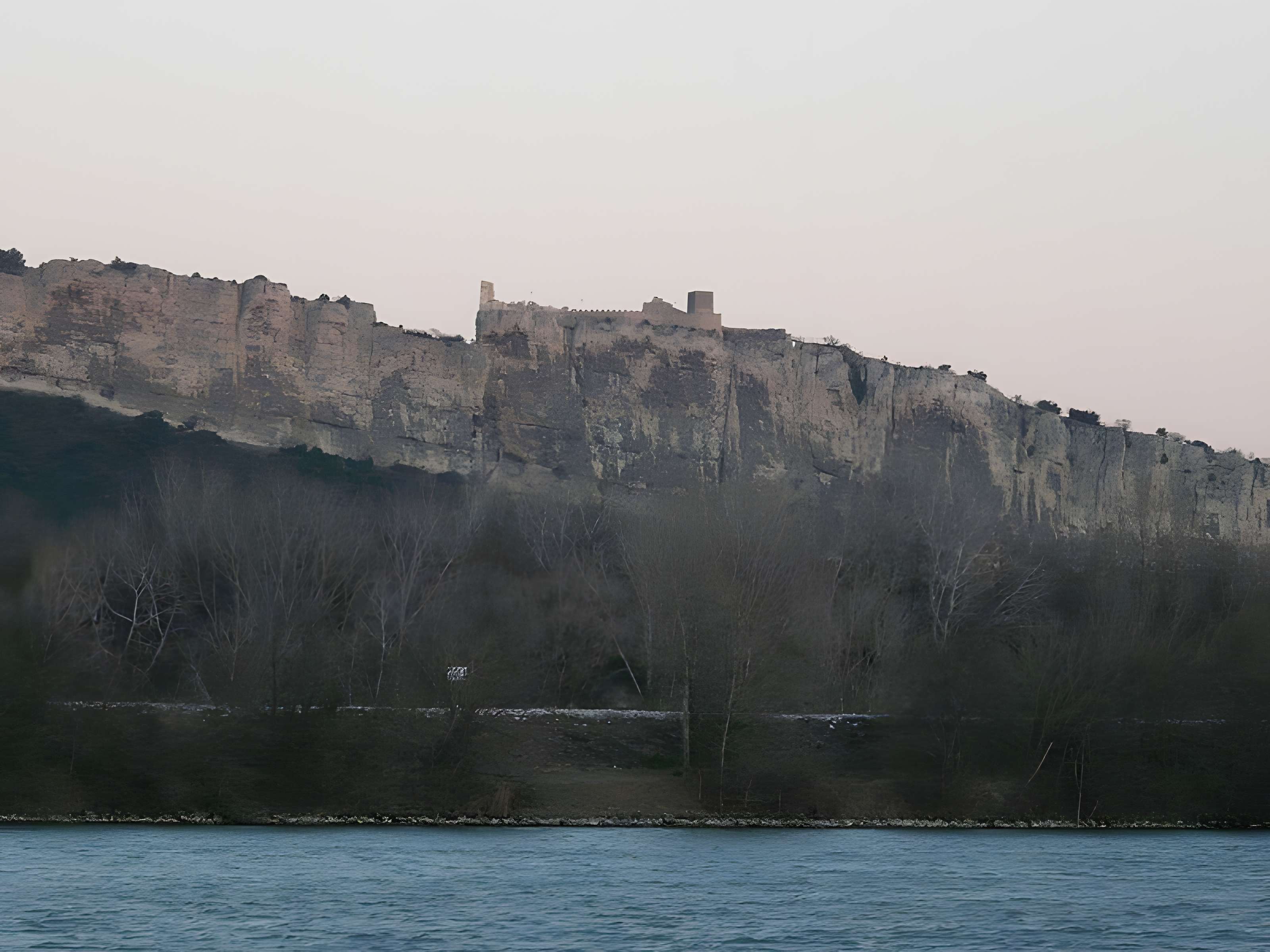 Forteresse de Mornas  