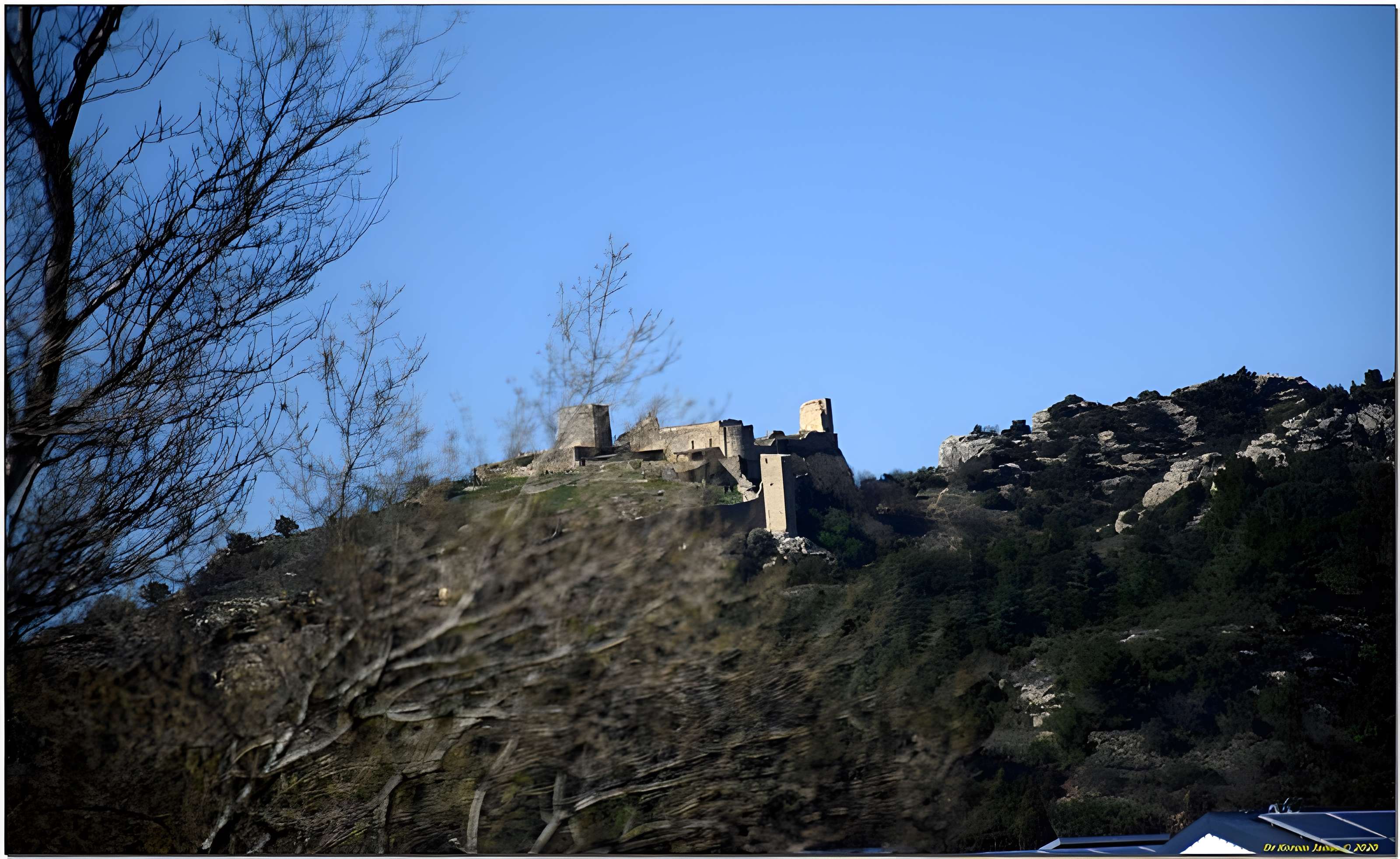 Forteresse de Mornas  