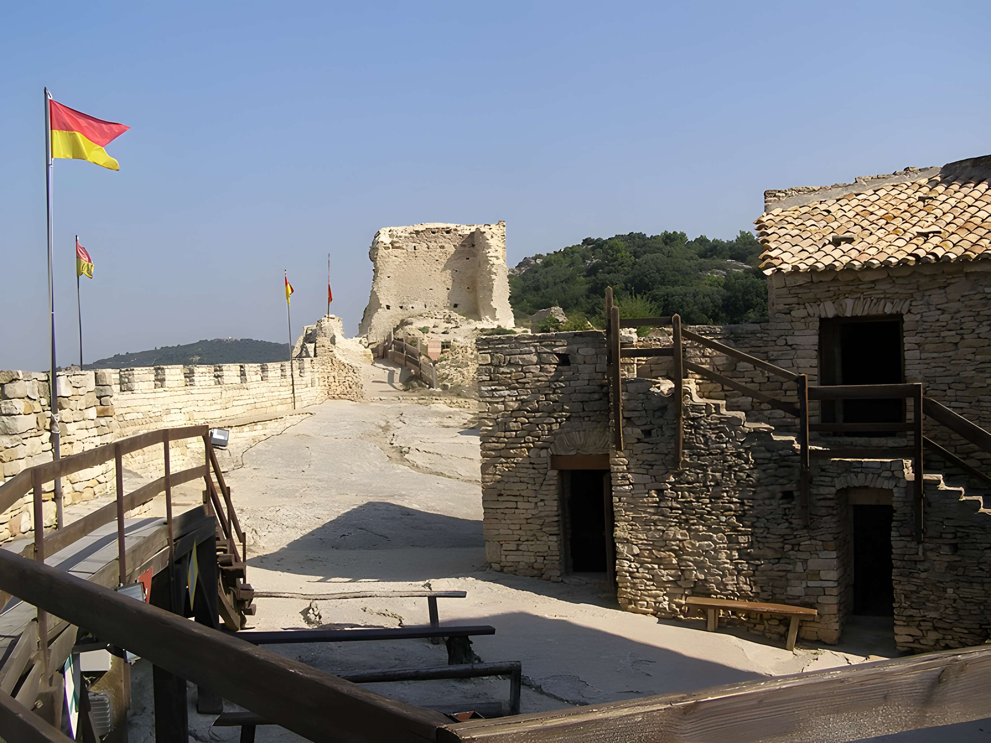 Forteresse de Mornas  