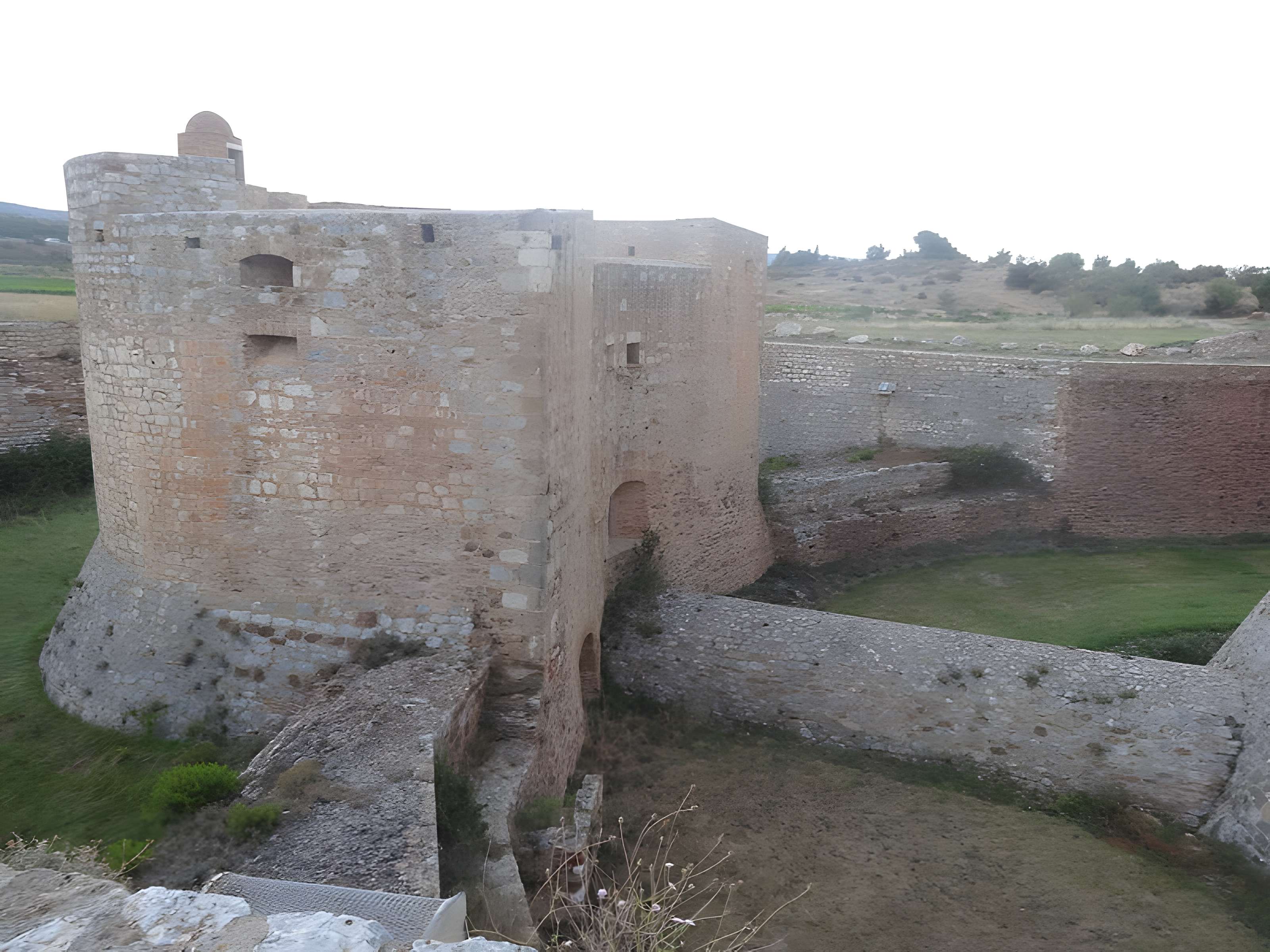 Forteresse de Salses