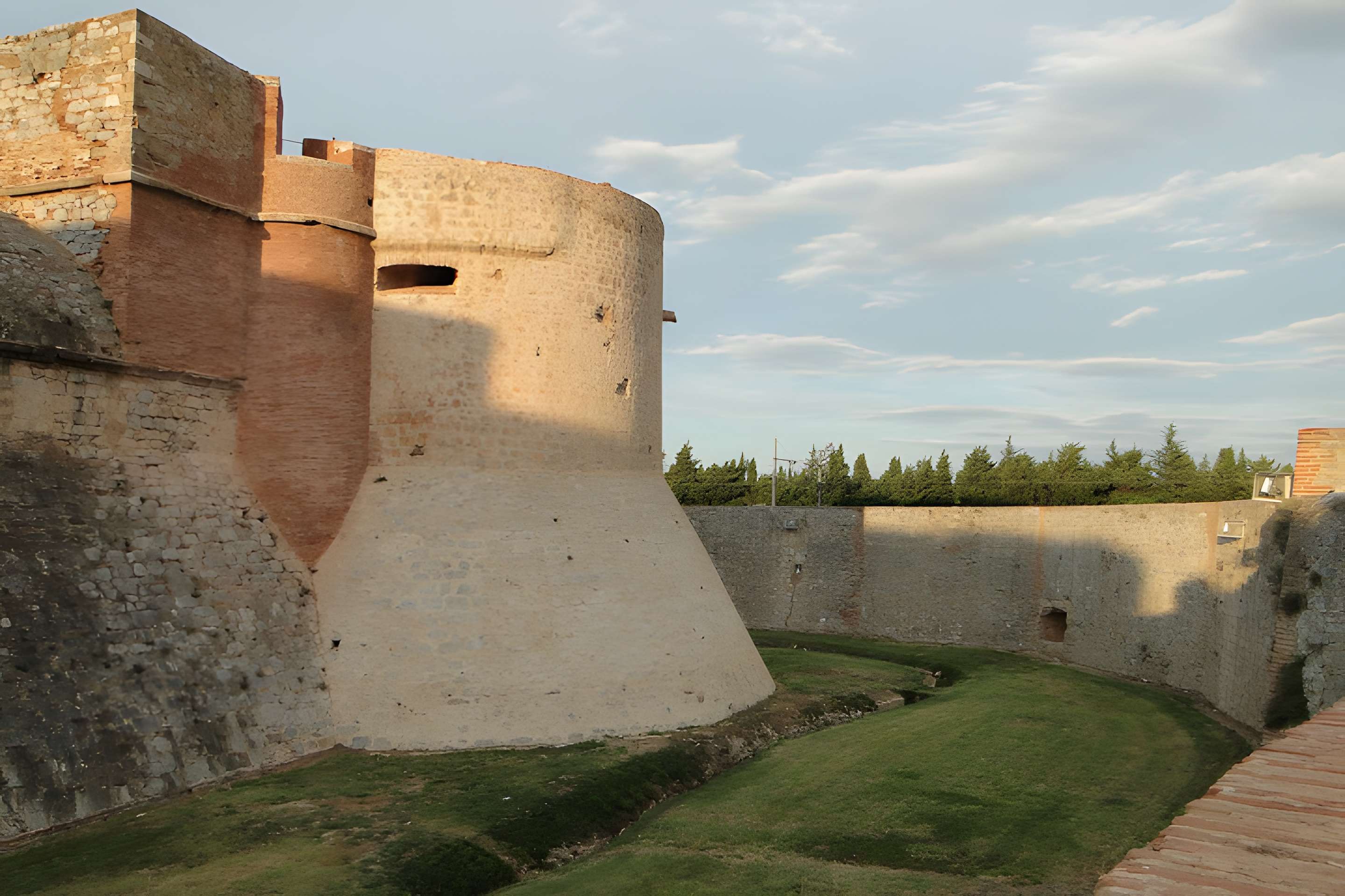 Forteresse de Salses